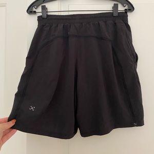 MENS LULULEMON Athletic Running Shorts - medium - black